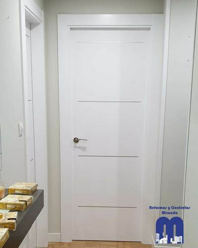 Instalación de puertas de interior y entrada en viviendas de Gijón y Asturias