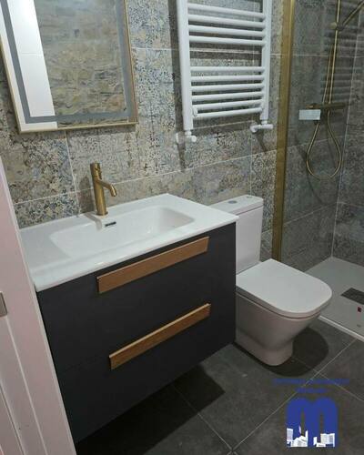Reforma integral baños en casa rural de Gijón