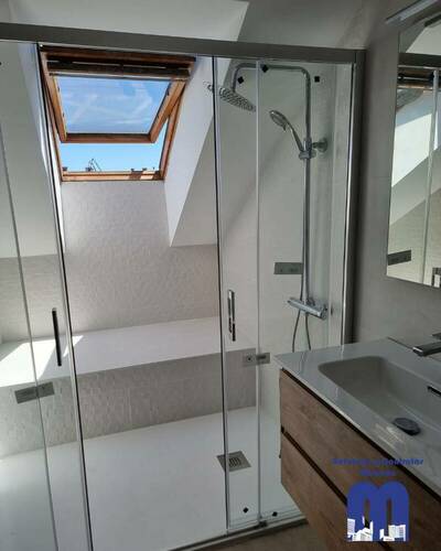 Reforma de un baño abuhardillado