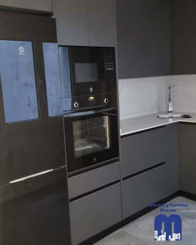 Reforma integral de cocina moderna en Gijón